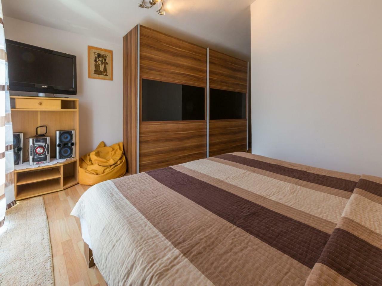 דראמליי Apartments Adrasteja מראה חיצוני תמונה