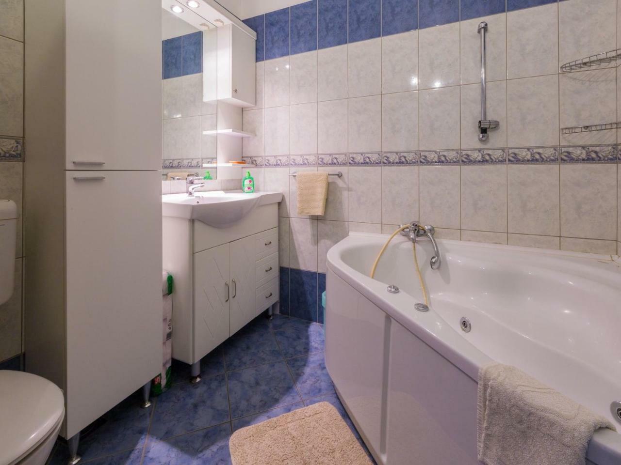 דראמליי Apartments Adrasteja מראה חיצוני תמונה