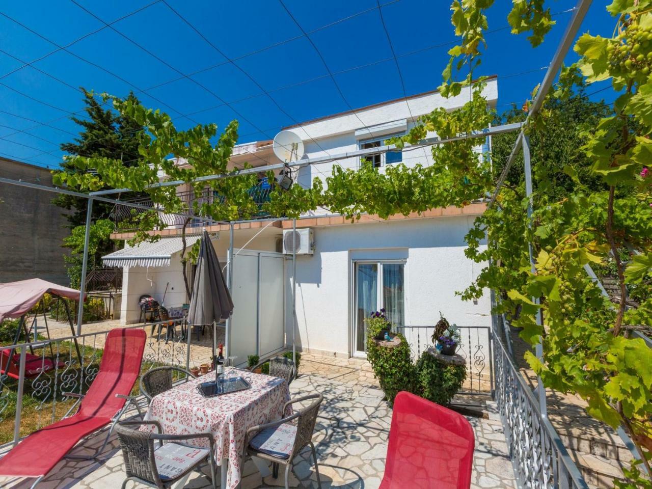 דראמליי Apartments Adrasteja מראה חיצוני תמונה
