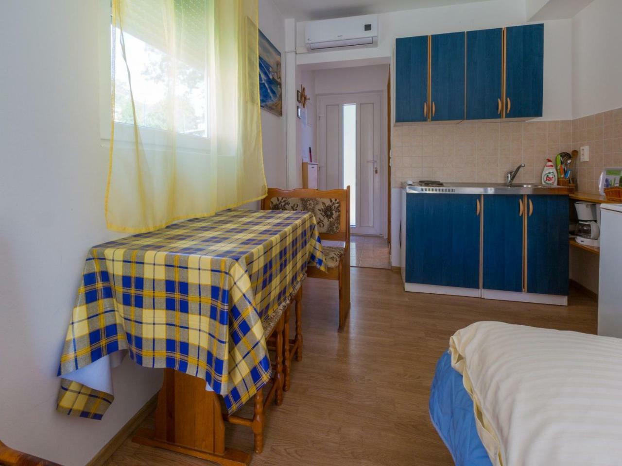 דראמליי Apartments Adrasteja מראה חיצוני תמונה