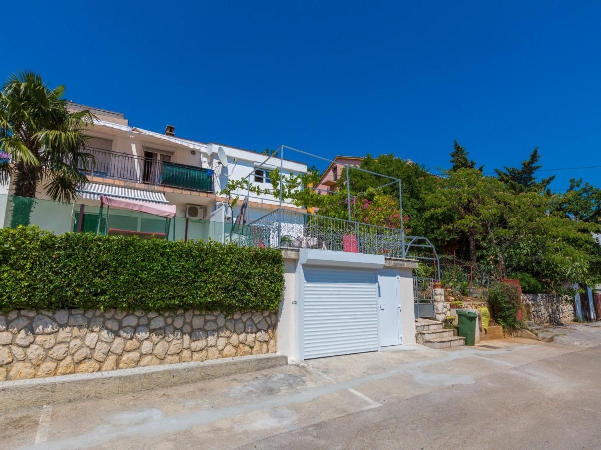 דראמליי Apartments Adrasteja מראה חיצוני תמונה