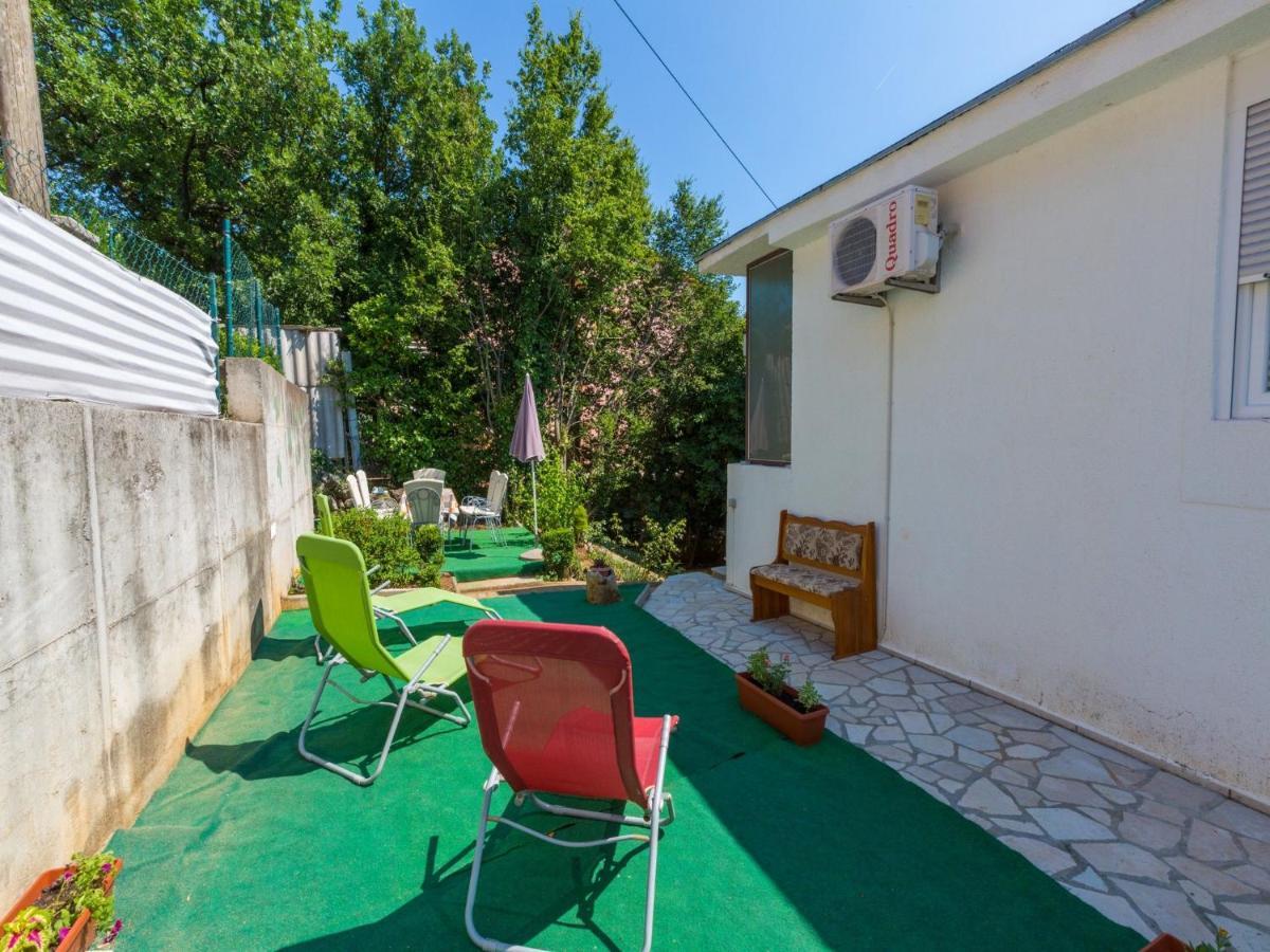 דראמליי Apartments Adrasteja מראה חיצוני תמונה